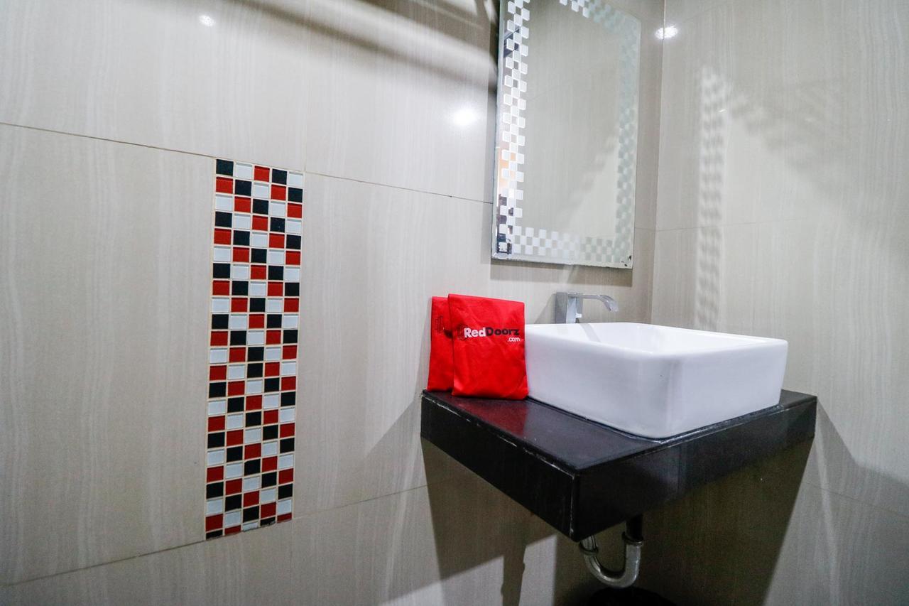 Reddoorz Plus Near Pasar Wisata Pekanbaru Zewnętrze zdjęcie